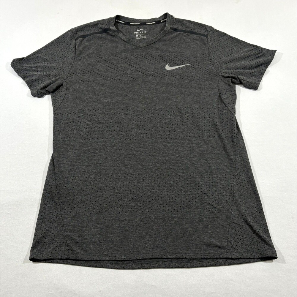Nike T-shirt Mens Gray Dri-FIT Short Sleeve Athletic Training Top Running Sz L